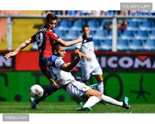 乌德勒支防守体系解读:实现稳固防线与灵活进攻的战术革新 乌德勒支防守体系解读:实现稳固防线与灵活进攻的战术革新