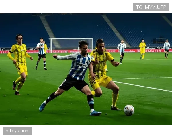 西甲保级战白热化：下游球队全力抢分，竞争力显著提升引关注