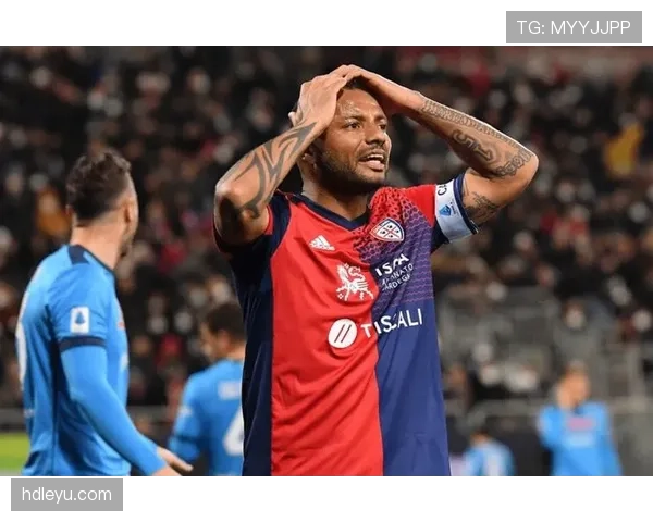 南美足球战术革新：中路渗透打法强势崛起，重塑赛场格局