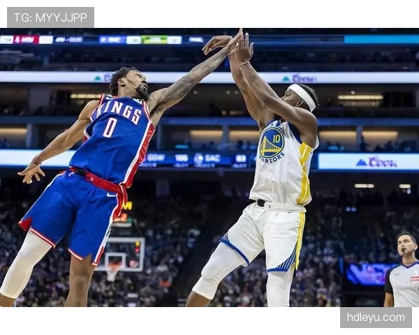 萨博尼斯挡拆助攻提升球队节奏，贡献内线稳定得分