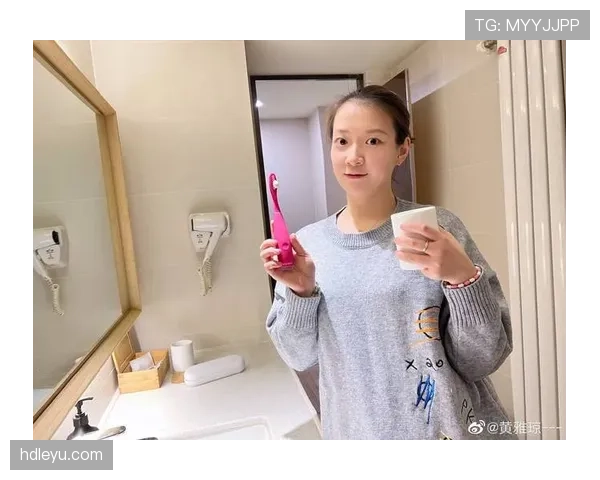 黄雅琼这训练强度，一天三练还顺手买了个包？